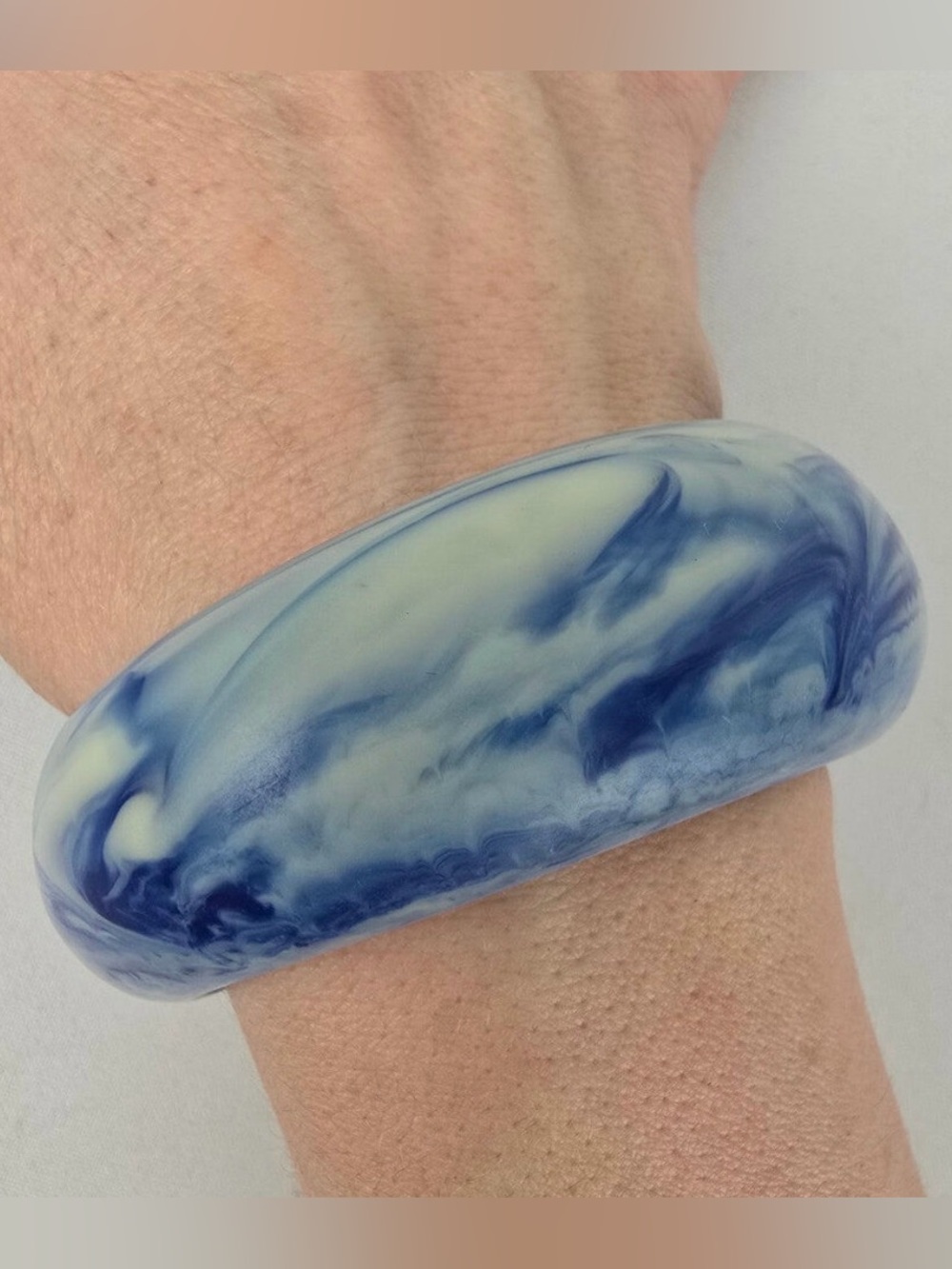 Zsiska Blue Marbled Bracelet